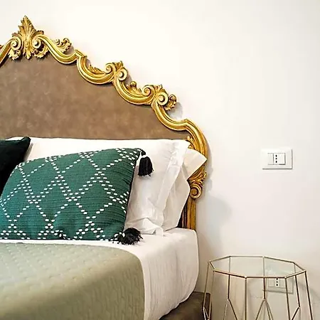 Casa Leoncino B&B 4*