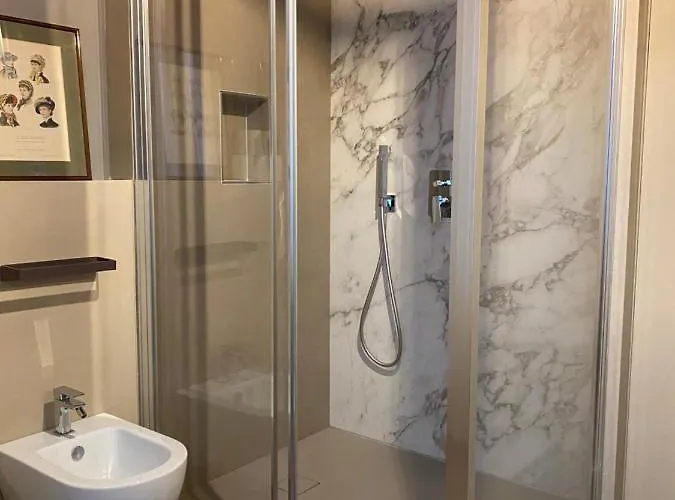 Casa Leoncino Bed & Breakfast