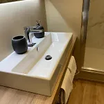 Casa Leoncino 4*
