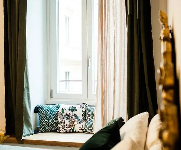 Casa Leoncino Bed and Breakfast